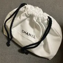 CHANEL ホワイト ドローストリングポーチ