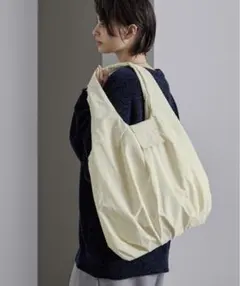豆*腐様 撥水ナイロンギャザービッグトートバッグ　アイボリー