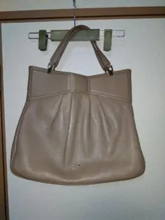 Item thumbnail for item 1f7f64ee-b0b2-4461-8323-22ef2314e58c