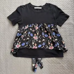 Spick & Span 半袖Tシャツニットブラック　フラワープリントのサムネイル