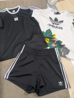 adidasTシャツ2枚ショートパンツ3点セット♥お得のサムネイル