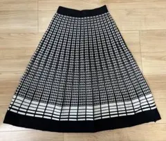 【新品タグ付き】TRUBE ウエストゴム 千鳥格子柄 ニットスカート