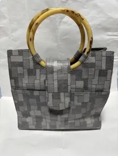 Item thumbnail for item 57cdcefe-235d-4b53-96b6-ef78cc3ab5bd