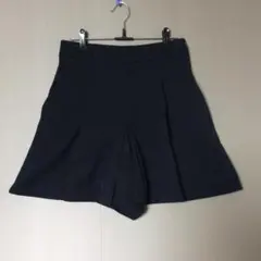 GU 黒 タックショートパンツ M