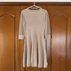 未使用タグなし　Snidel　袖シースルーニットミニワンピ　ピンクベージュ　春物