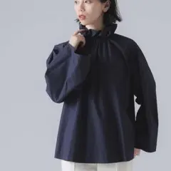 EFFE BEAMS フリルネック長袖シャツ ネイビー