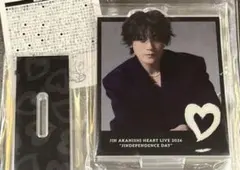 赤西仁 HEART LIVE アクリルスタンド - メルカリ