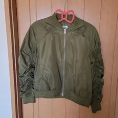 刺繍入りオリーブジャケット ブルゾン140cm