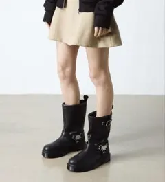 2026年最新】Dr.Martens 素材：本革 エンジニアブーツの人気アイテム