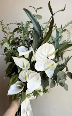 ホワイトカラーのブーケとブートニアセット　アーティシャルフラワー