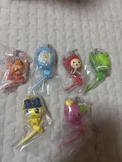 【新品】たまごっち　カラフルマルチチャーム　全6種類　コンプリートセット