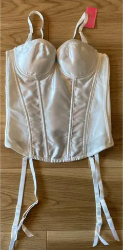 ブライダルインナー　ビスチェ　白鳩　B75