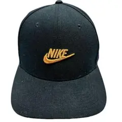 NIKE ナイキ スウォッシュ ロゴ 刺繍 キャップ ゴールド ブラック 金黒