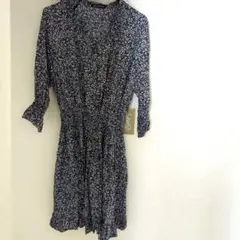 エベルモーション　ワンピース（ミドル丈）花柄のサムネイル