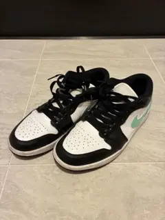 Nike airjordan1 lowホワイト/ブラック/ミント