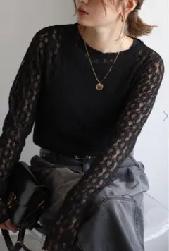 ボンジュールサガン　メローレースクルーネックプルオーバー　ブラック