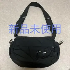 ナイロンショルダーバッグ ブラックのサムネイル