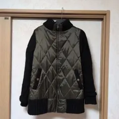 オリーブグリーンと黒のジャケット