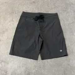 未使用　メンズ　ハーフパンツ　ナイロン　グレー　スポーツ　パンツ　M