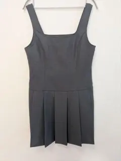GU ローウエストプリーツジャンパードレス グレー