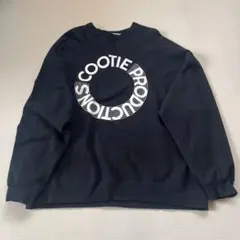 COOTIE ロゴプリント トレーナー ブラックのサムネイル
