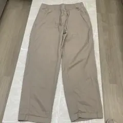 UNIQLO ベージュ　パンツ　ウエスト84-92cm メンズ　男性　ズボン