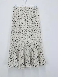 ARCHIVES ⭐︎小花柄⭐︎薄手生地⭐︎マーメイドスカート【中古】C99