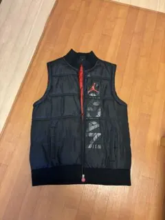 2026年最新】jordanダウンベストの人気アイテム - メルカリ