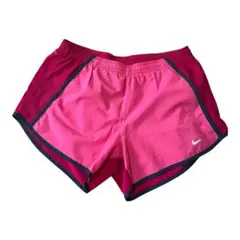 Nike ピンクショートパンツ ネイビートリム