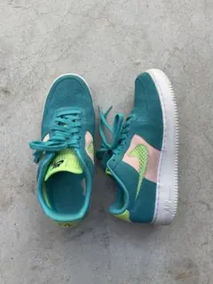 NIKE Air Force 1 '07 LV8