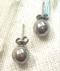 チタン製貝シルバーパールピアス