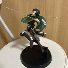 進撃の巨人 リヴァイ フィギュア