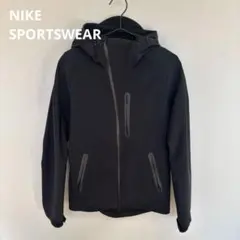 NIKE 黒　マウンテンパーカー