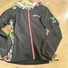 athleta フード付きウィンドブレーカー S ブラック/カモフラージュ