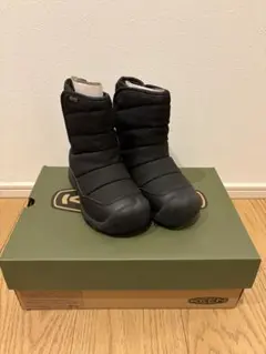 【新品未使用】　KEEN パフライダー　17 キーン　ブーツ