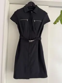 PRADA 黒 ひざ丈 半袖ワンピースのサムネイル