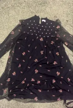 花柄刺繍シースルードレス