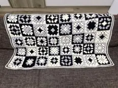 ハンドメイド　マルチカバー　モチーフ編み