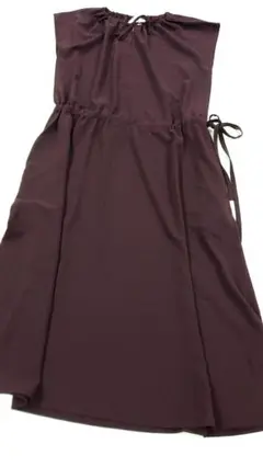 新品 ユニクロ ボルドー系秋色ワンピースシワになりにくい ドレープギャザー