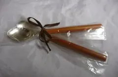 Item thumbnail for item 108637dc-76a7-42e3-a7c5-d292625ed623