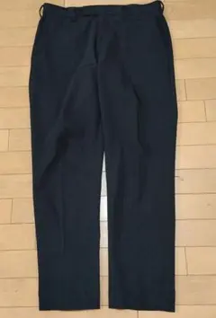 ユニクロ　感動パンツ　ネイビー　メンズ