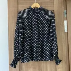 ドット柄　ブラウス