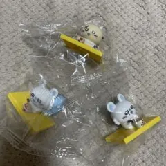 松屋、松の屋ちいかわコラボ第2弾 フィギュア ラッコ先生１個&モモンガ２個セット