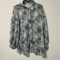 グレー系抽象模様長袖シャツ