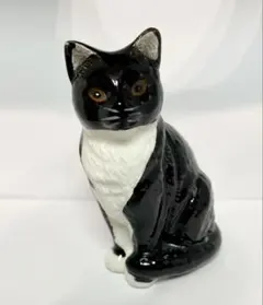 猫 一輪挿し 陶器 黒猫 黒ぶち猫 ネコ 置物 花瓶 ねこ