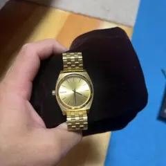 NIXON ゴールドカラー 腕時計 本体のサムネイル