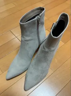 Item thumbnail for item 1b287655-8fbf-42d3-b064-d65fbe43a6d1