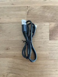 USB-A to USB-C 充電ケーブル