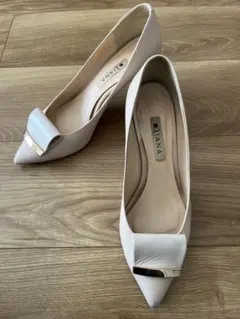 DIANA パンプス 4.5センチヒール 23.5