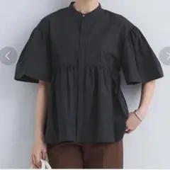 ★グリーンレーベルリラクシング ペプラム＆ボリュームスリーブ ブラウス